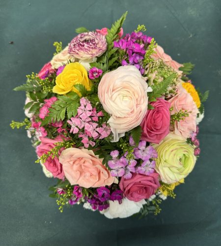 Composizione floreale colorata